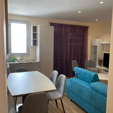 Lungomare Perfect View Apartment Vlore